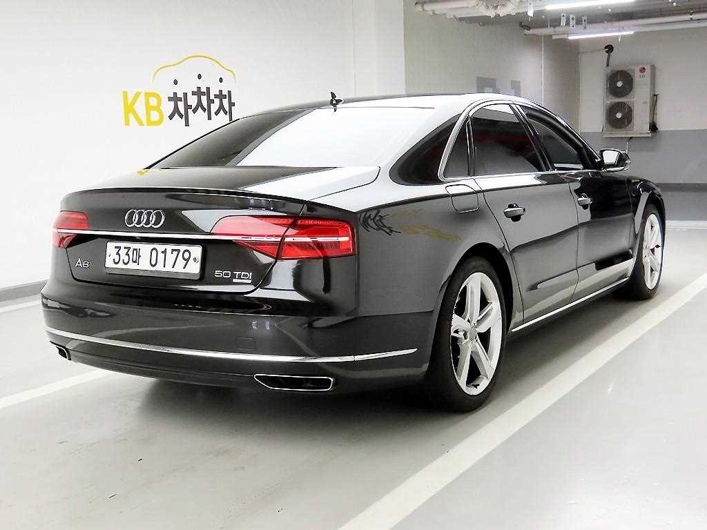 Audi A8 - Vista 4