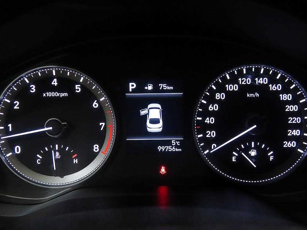 HYUNDAI Grandeur - Vista 9