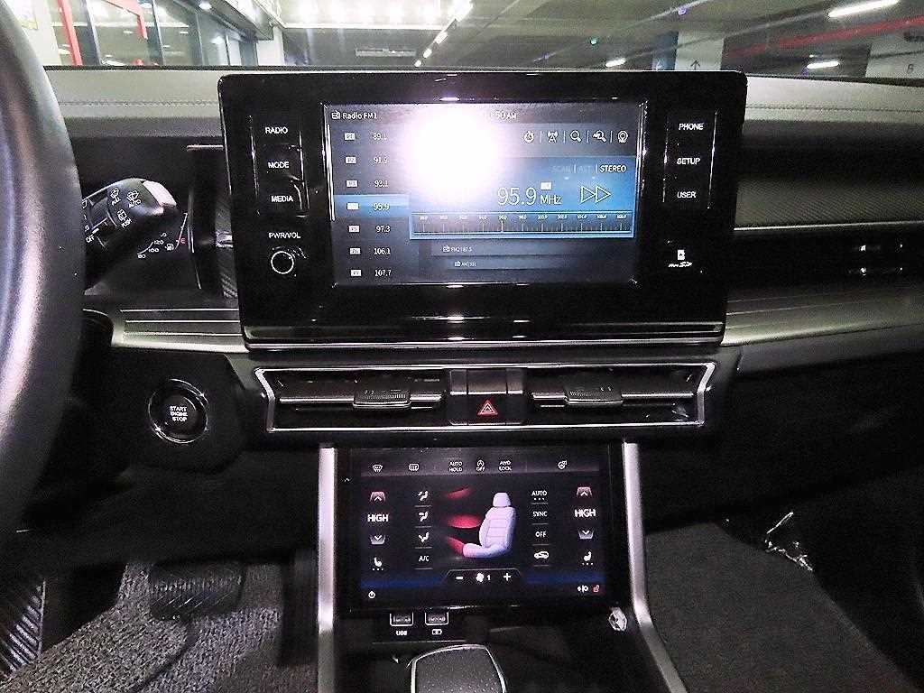 Ssangyong Torres - Vista 11