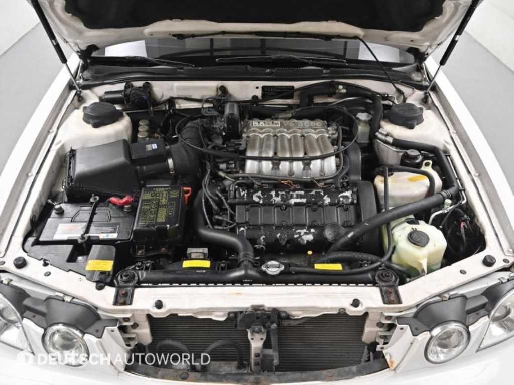 HYUNDAI Dynasty - Vista 6