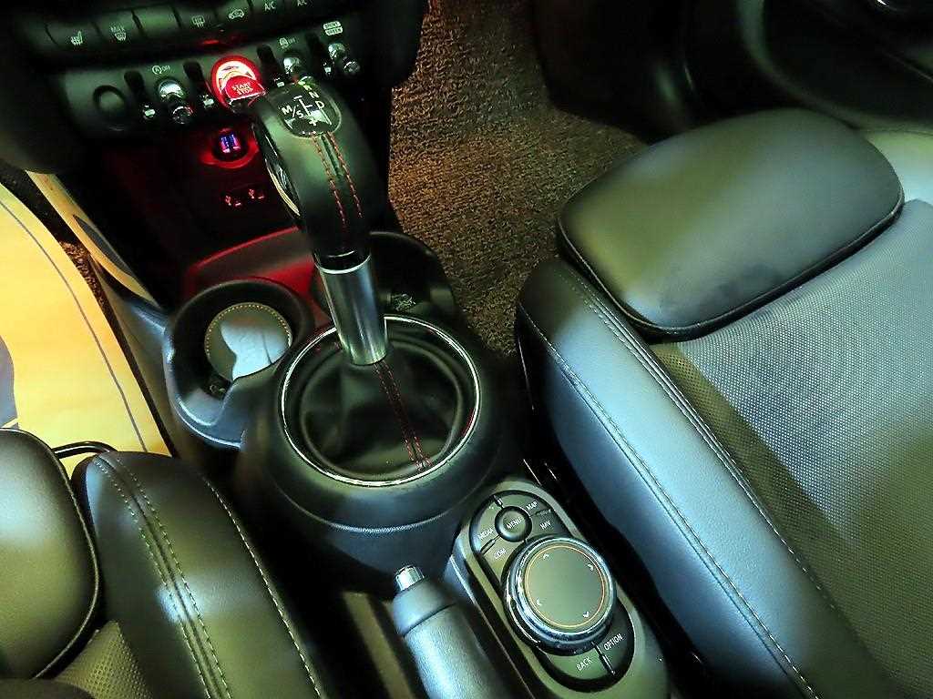 Mini Cooper - Vista 12