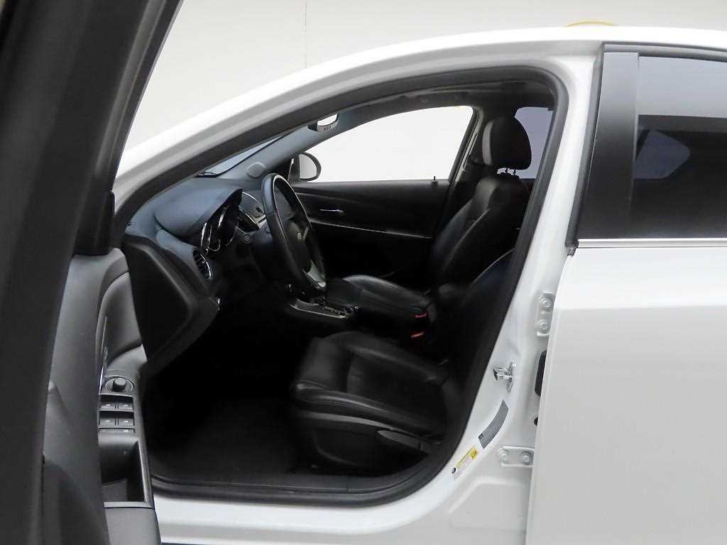 Chevrolet Cruise 2013 Blanco - Importación desde Corea - HF Imports Iquique - Foto 13