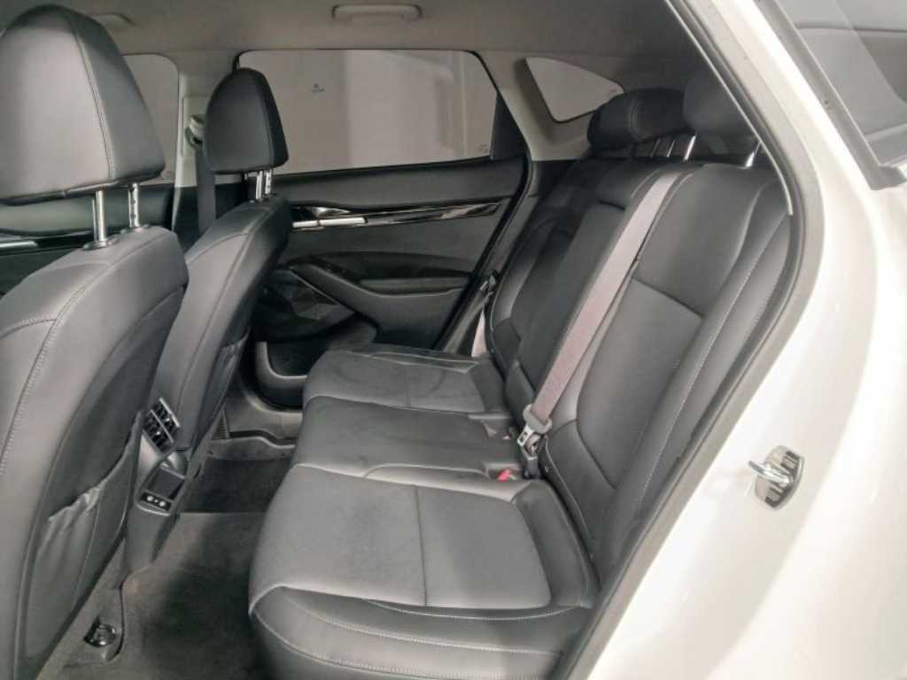 KIA Seltos - Vista 7