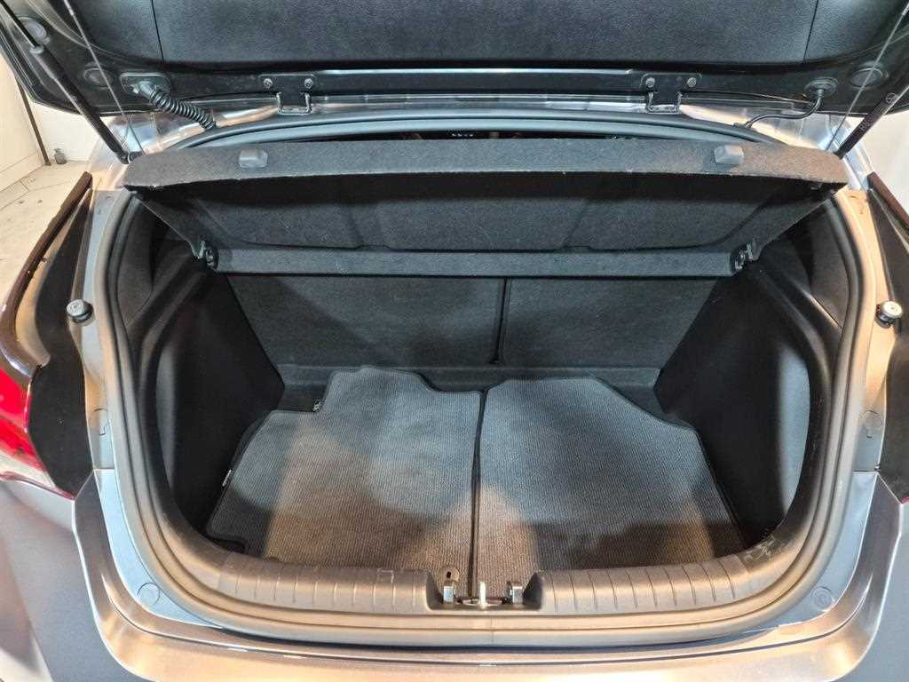 HYUNDAI Veloster - Vista 5