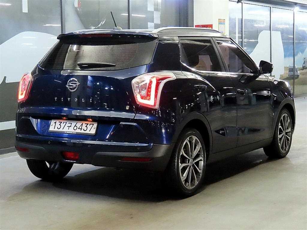 Ssangyong Tivoli - Vista 4