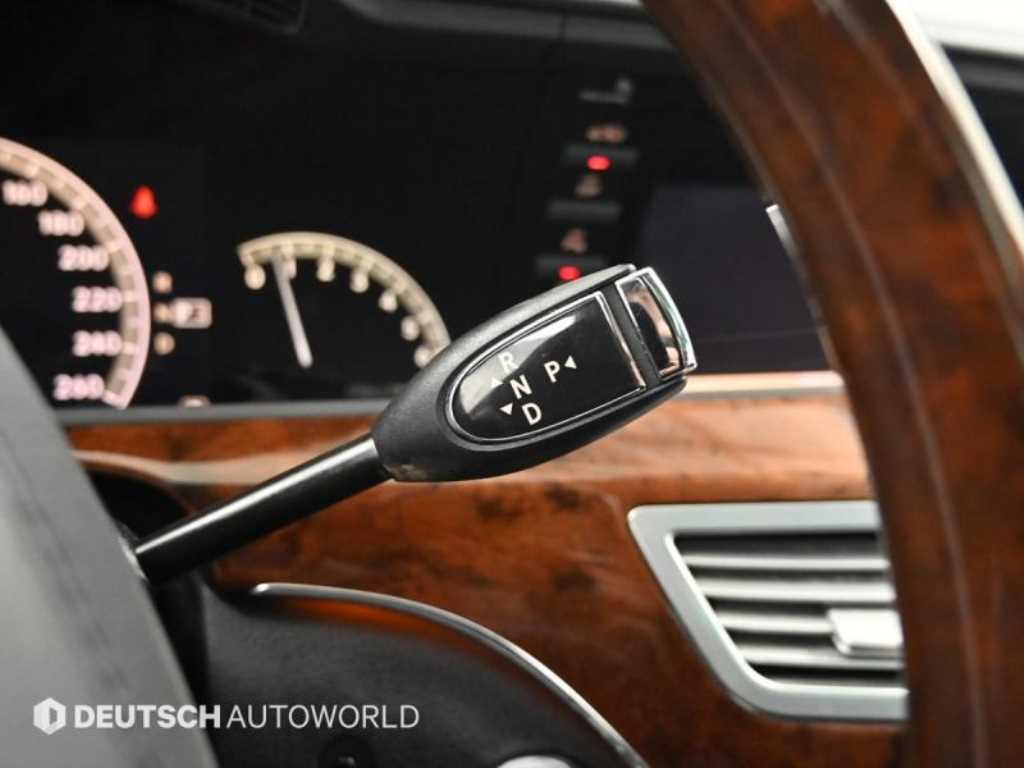 Mercedes Benz S Class - Vista 9