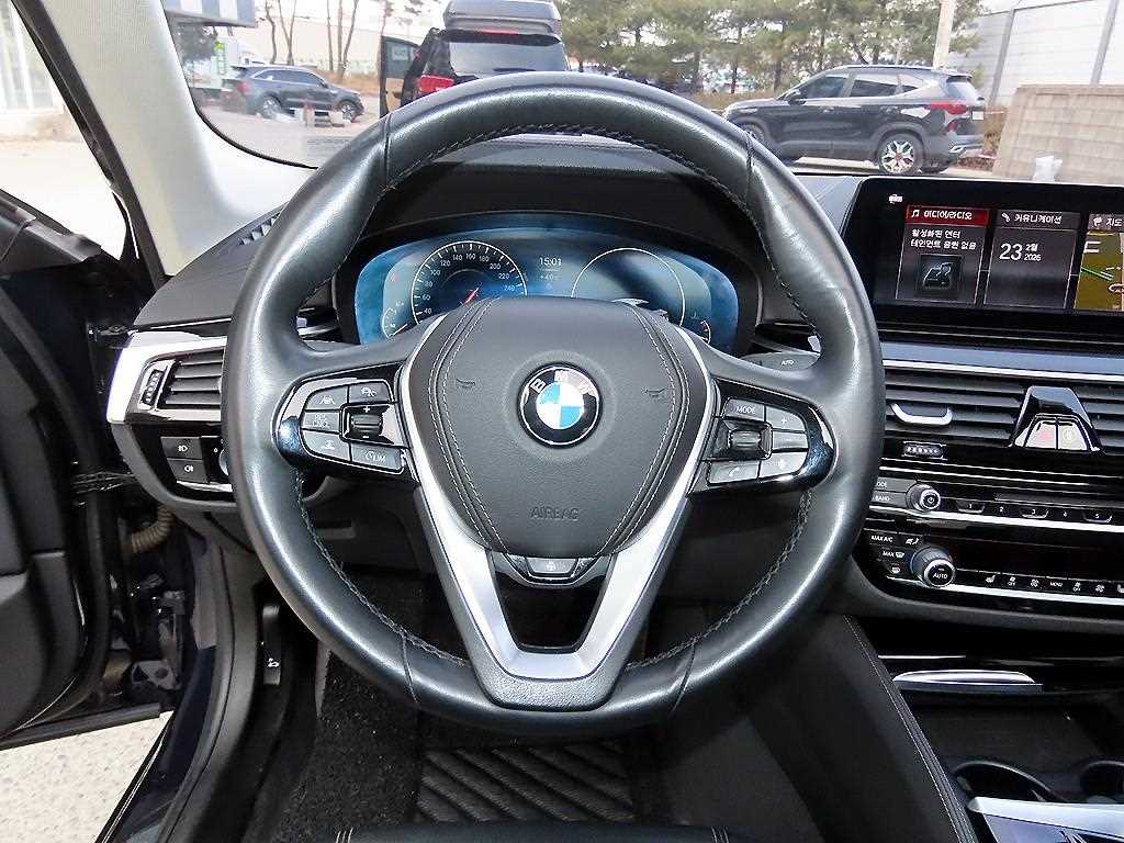 BMW 5 Series - Vista 8