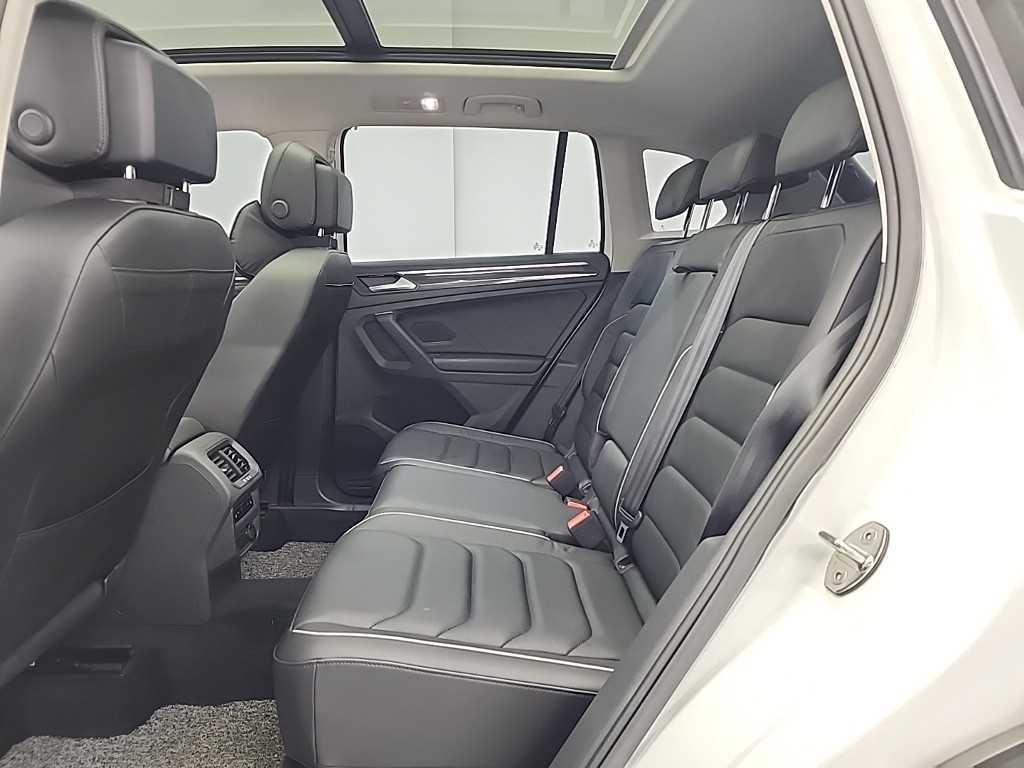 Volkswagen Tiguan - Vista 12