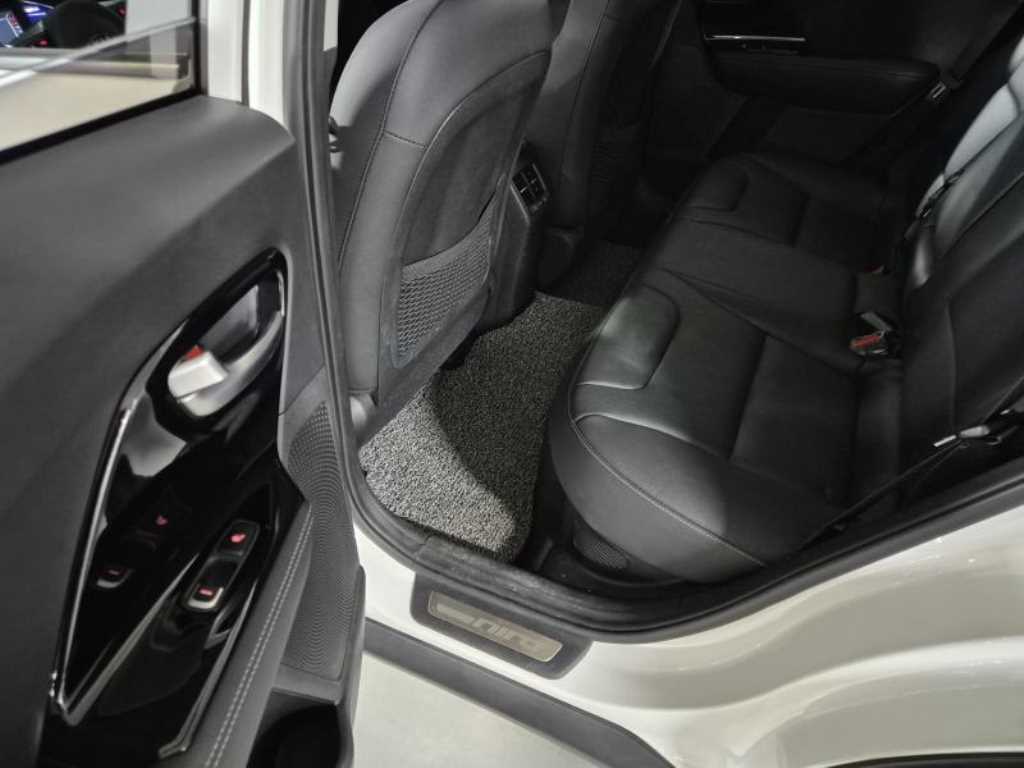 KIA Niro - Vista 8