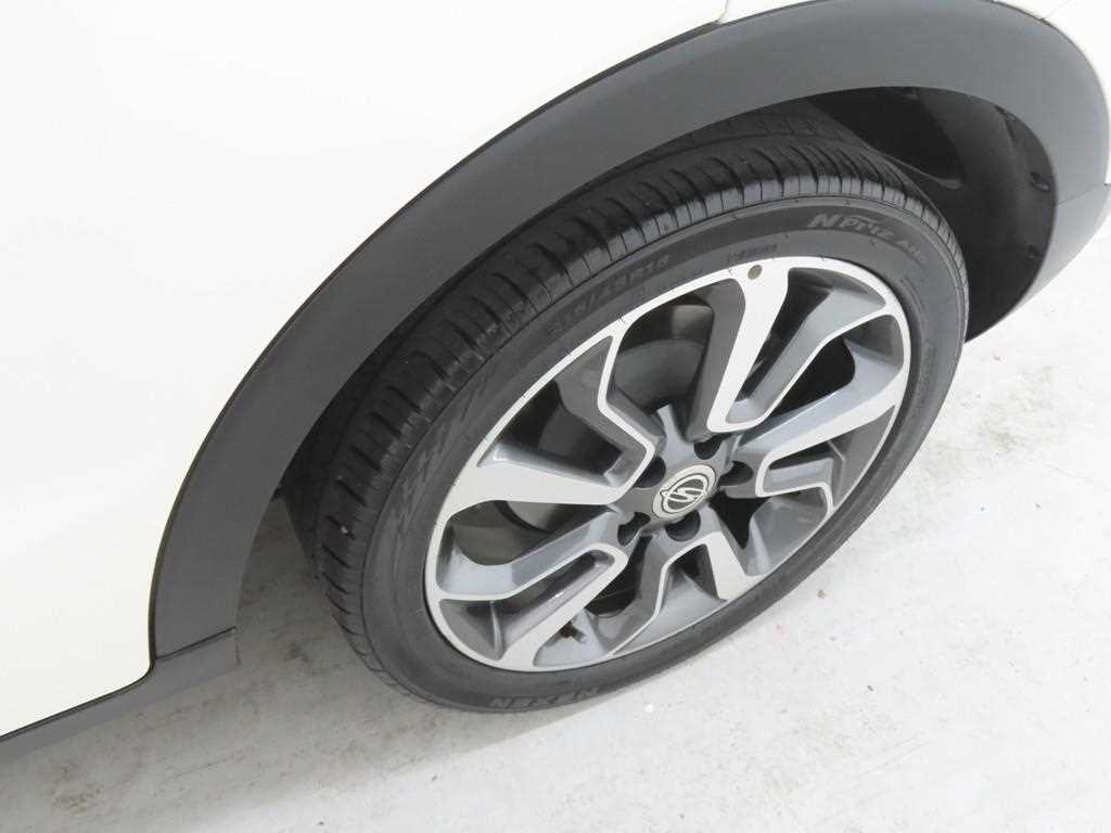 Ssangyong Tivoli 2016 Blanco - Importación desde Corea - HF Imports Iquique - Foto 19