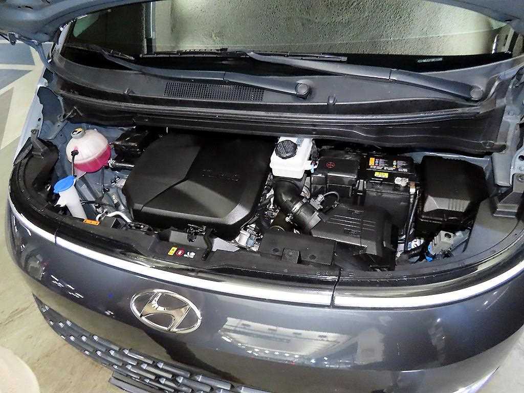 HYUNDAI Staria 2024 Gris - Importación desde Corea - HF Imports Iquique - Foto 19