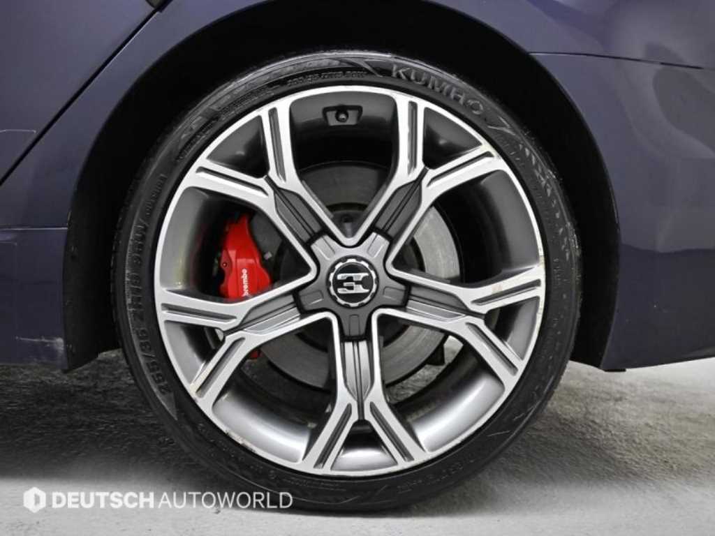 KIA Stinger - Vista 5