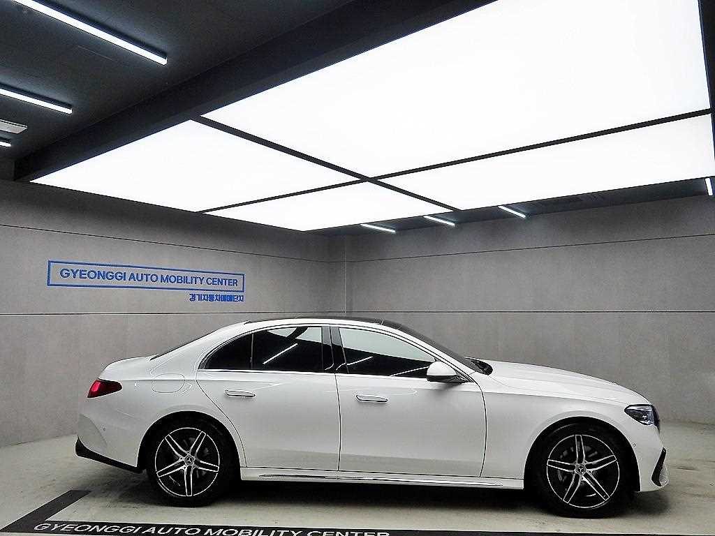 Mercedes Benz E class - Vista 2