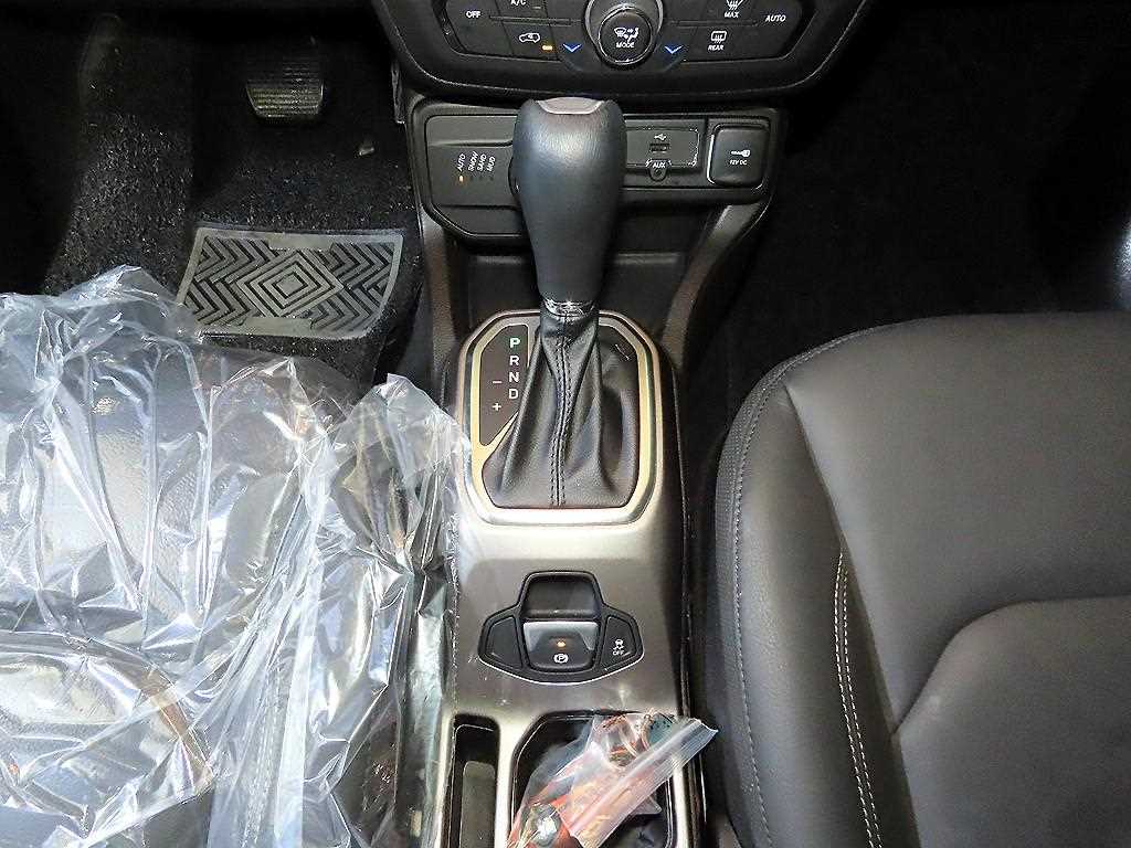 Jeep Renegade - Vista 12