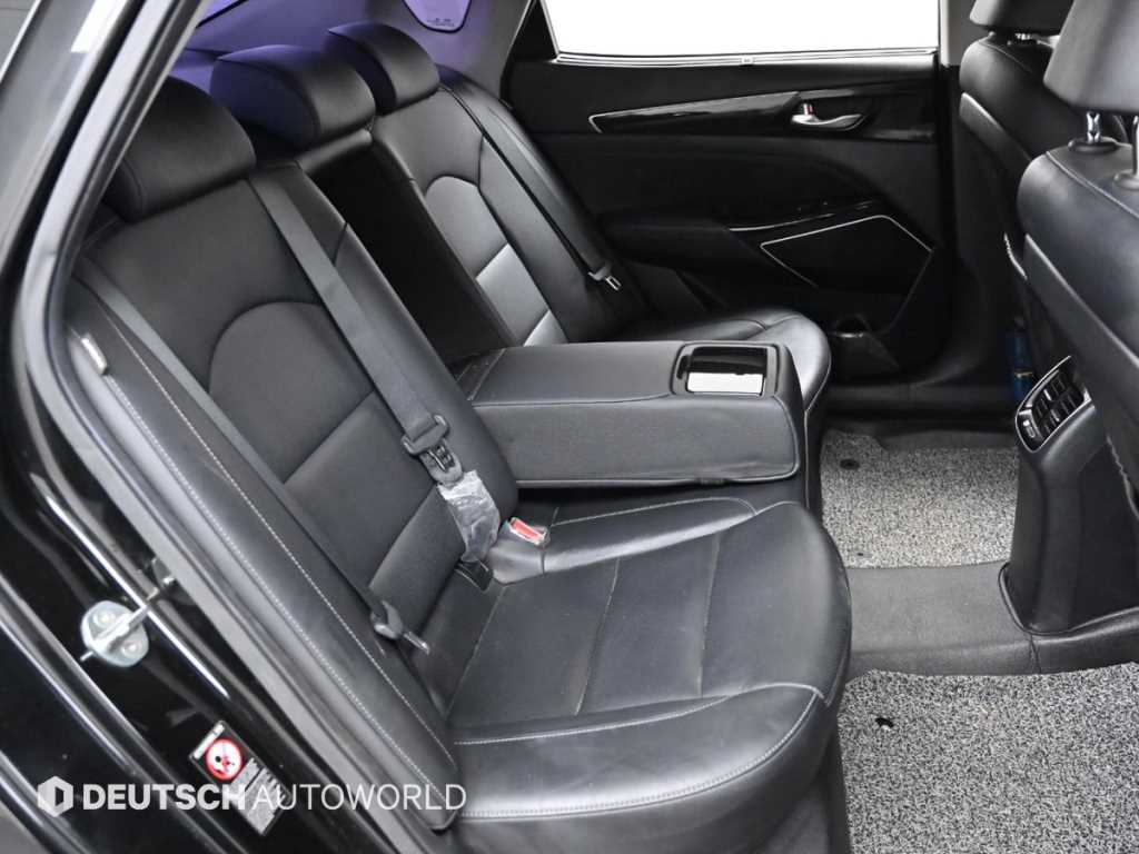 KIA K7 - Vista 12