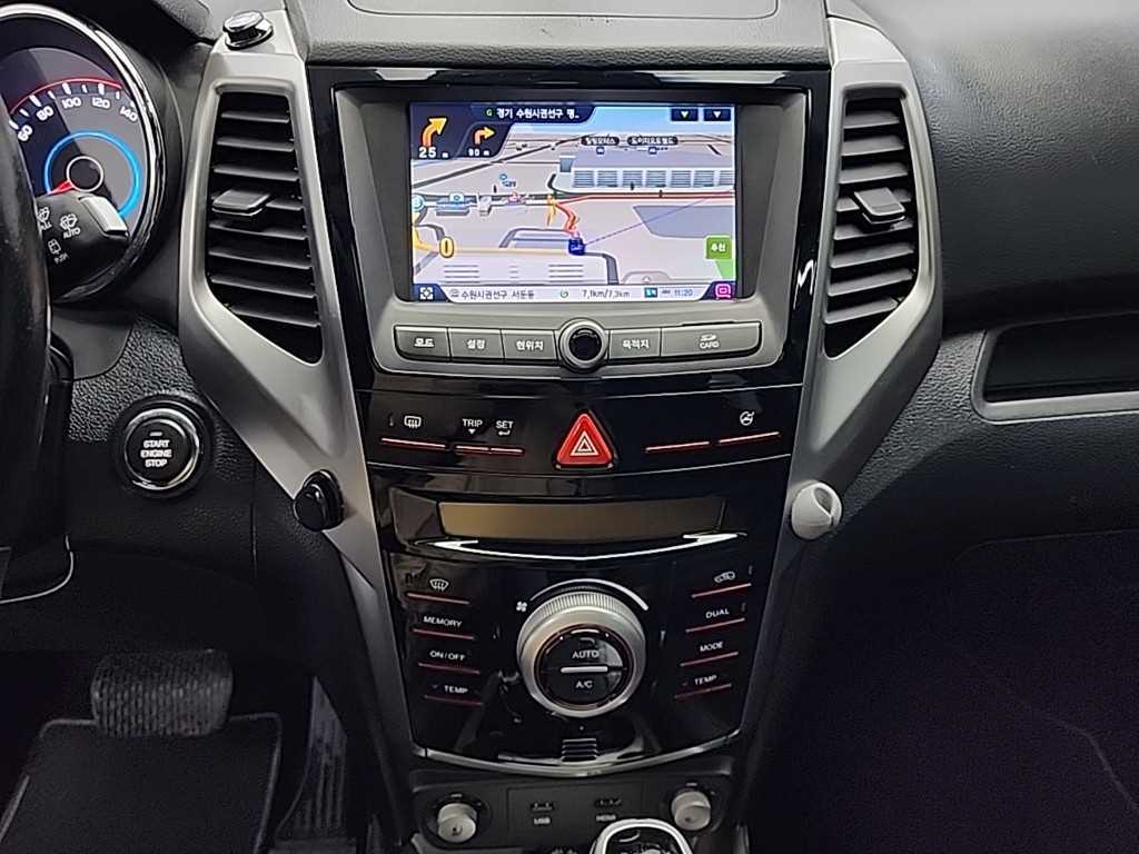 Ssangyong Tivoli - Vista 10