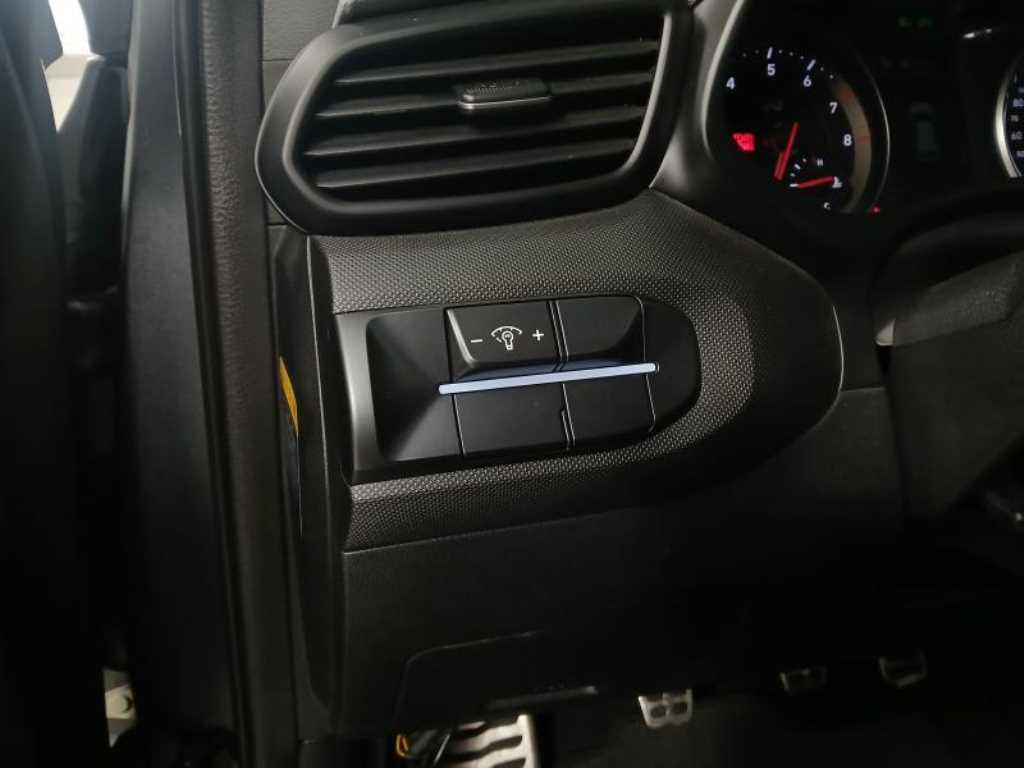 HYUNDAI Veloster - Vista 11