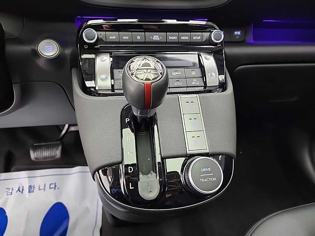 HYUNDAI Casper - Vista 8