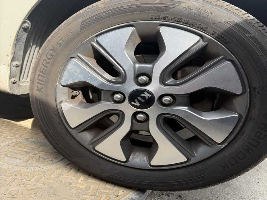 KIA Morning - Vista 4