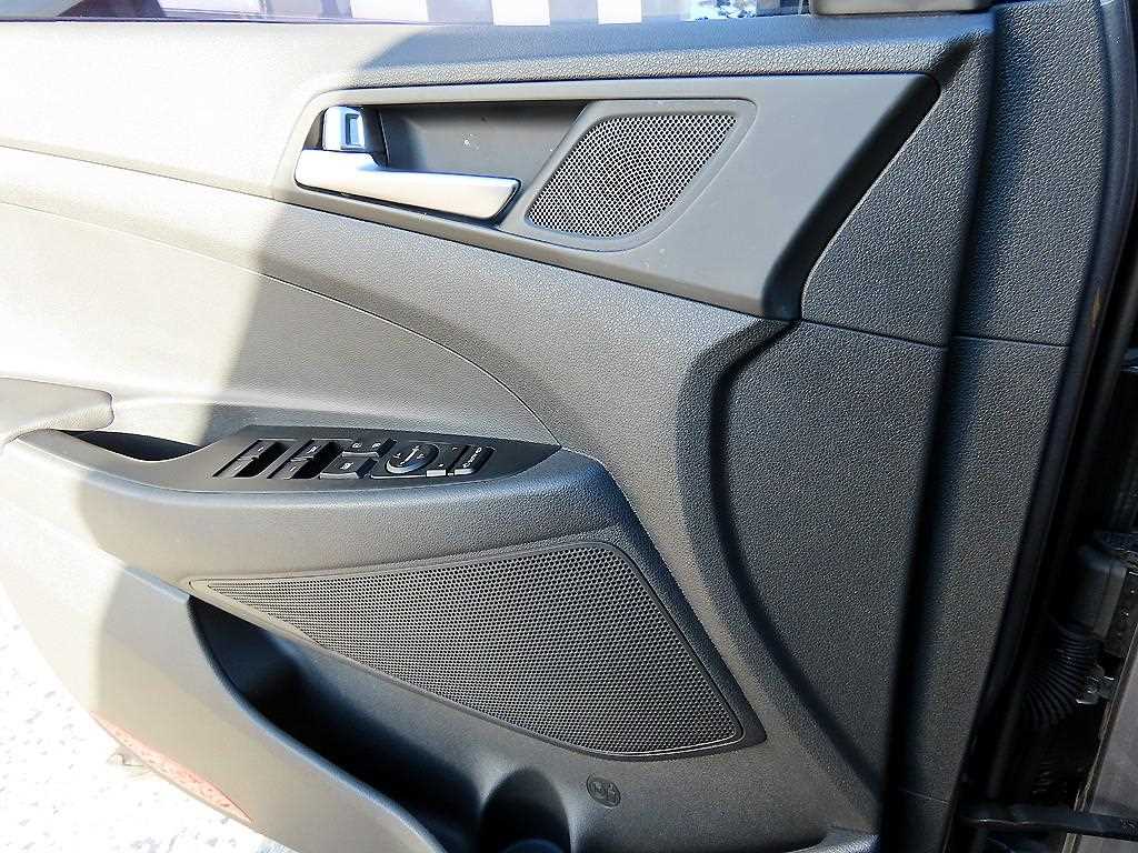 HYUNDAI Tucson - Vista 11