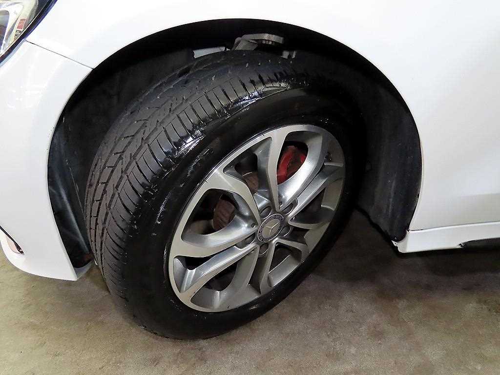 Mercedes Benz C Class 2016 Blanco - Importación desde Corea - HF Imports Iquique - Foto 20