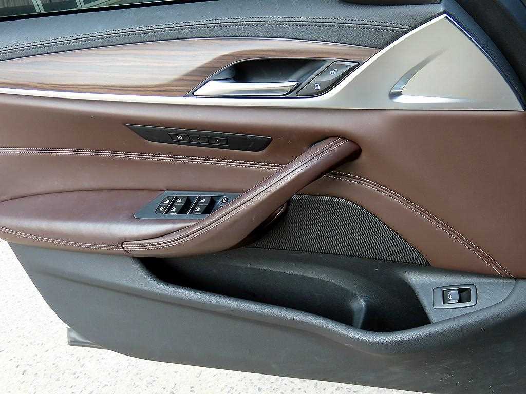 BMW 5 Series - Vista 12