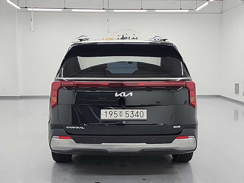 KIA Carnival - Vista 3