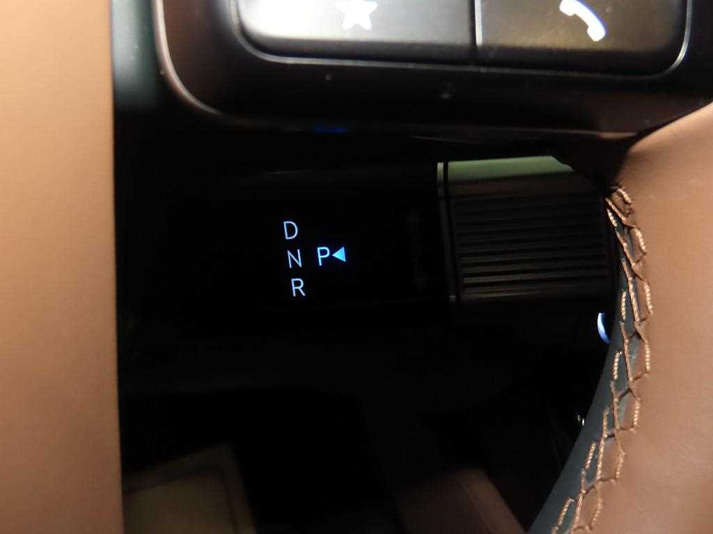 HYUNDAI Grandeur - Vista 11