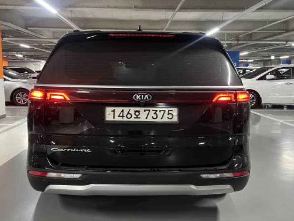 KIA Carnival - Vista 4