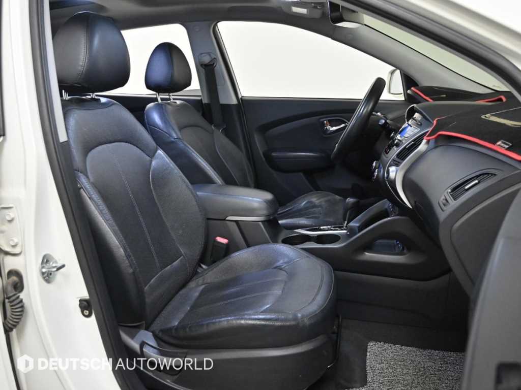 HYUNDAI Tucson - Vista 10