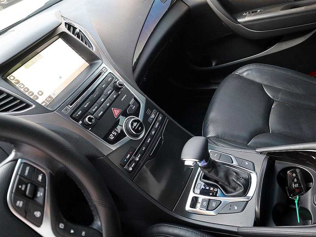 HYUNDAI Grandeur - Vista 10