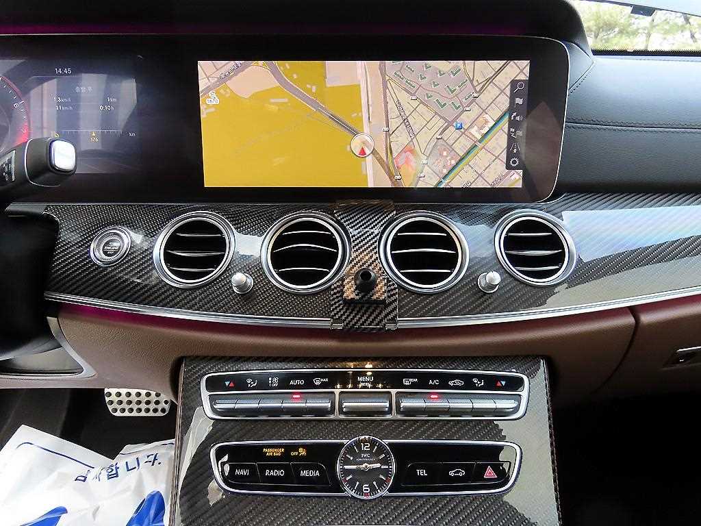 Mercedes Benz AMG GT 2019 Negro - Importación desde Corea - HF Imports Iquique - Foto 13