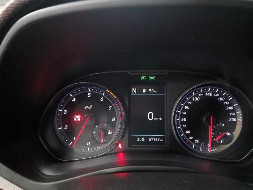 HYUNDAI Veloster - Vista 9