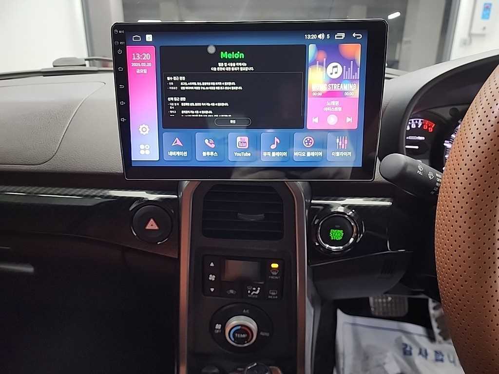 Suzuki Hustler - Vista 10