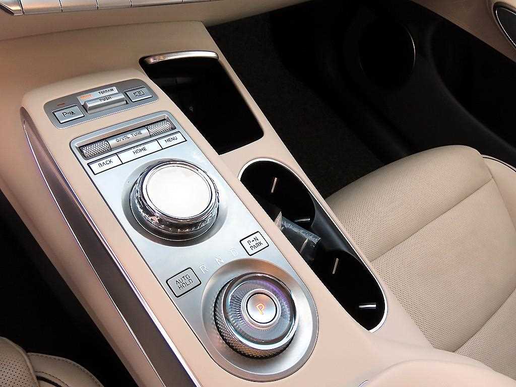 Genesis G70 - Vista 11