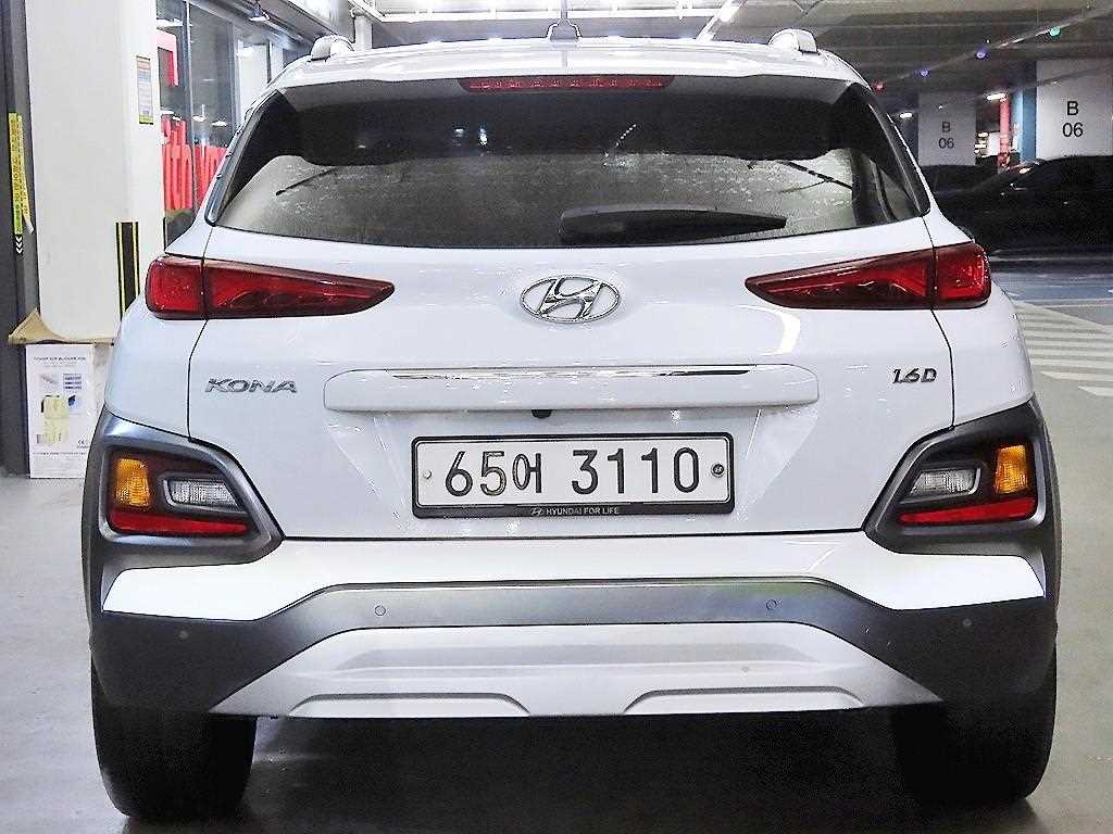 HYUNDAI Kona - Vista 5