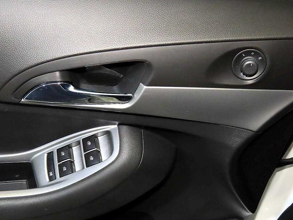 Chevrolet Orlando 2015 Blanco - Importación desde Corea - HF Imports Iquique - Foto 14