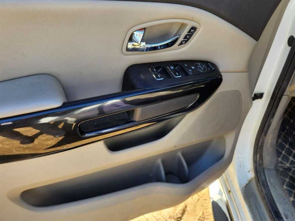 KIA Carnival 2017 Blanco - Importación desde Corea - HF Imports Iquique - Foto 14