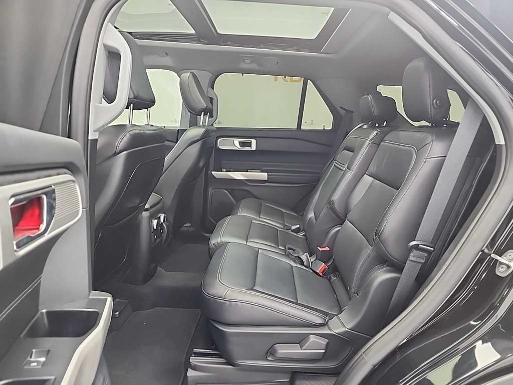 Ford Explorer - Vista 12