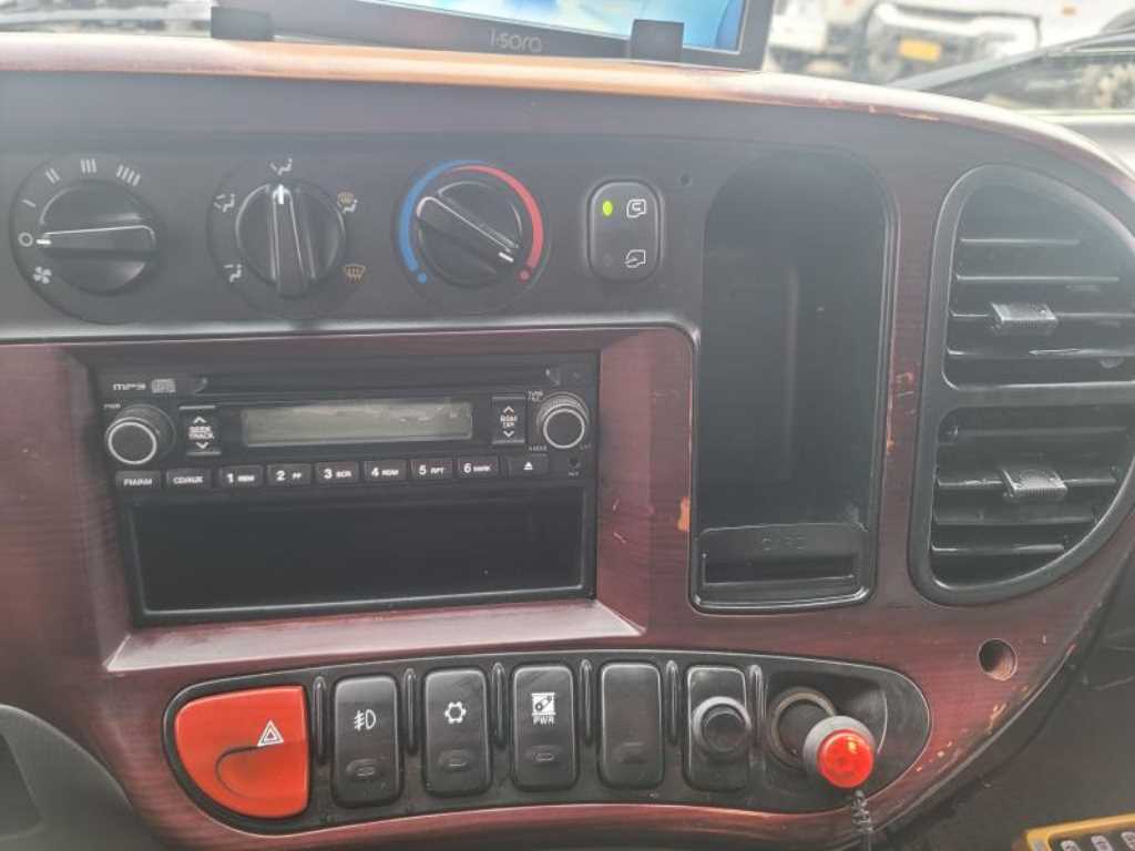 medium and large cargo truck 2014 Blanco - Importación desde Corea - HF Imports Iquique - Foto 18