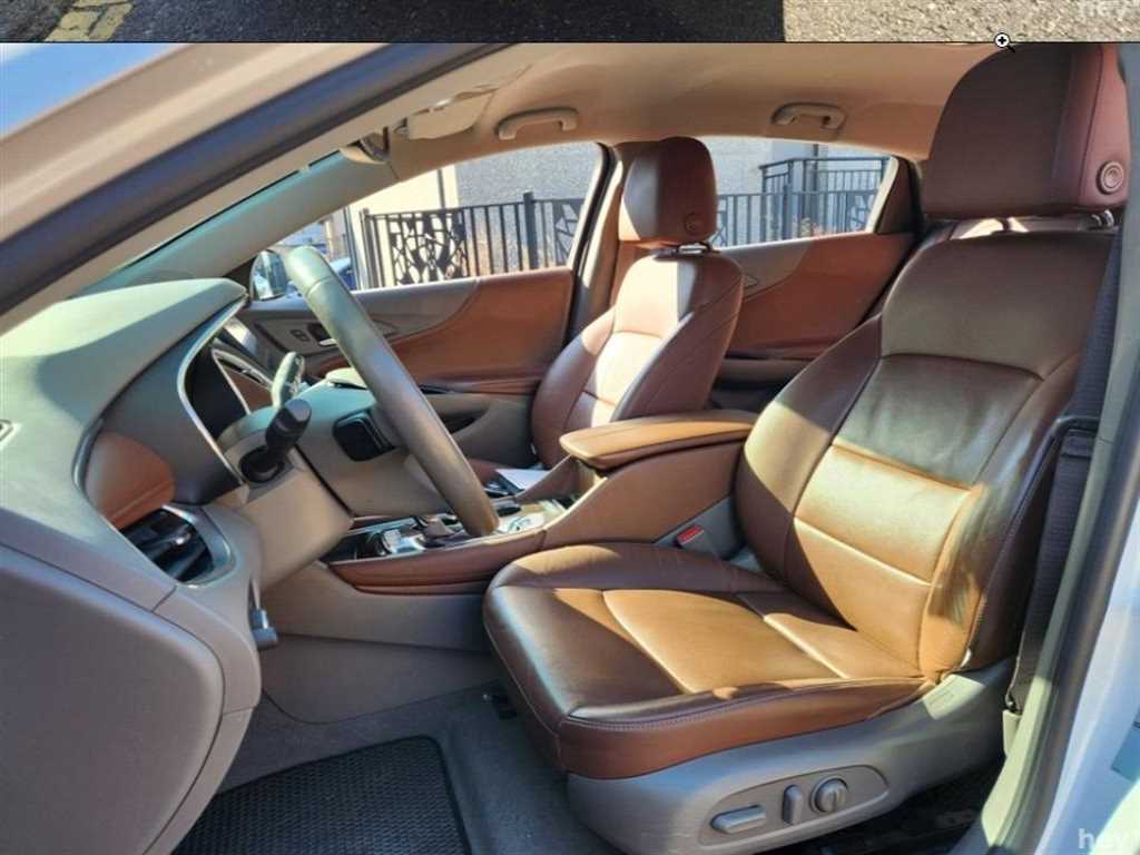 Chevrolet Malibu - Vista 6