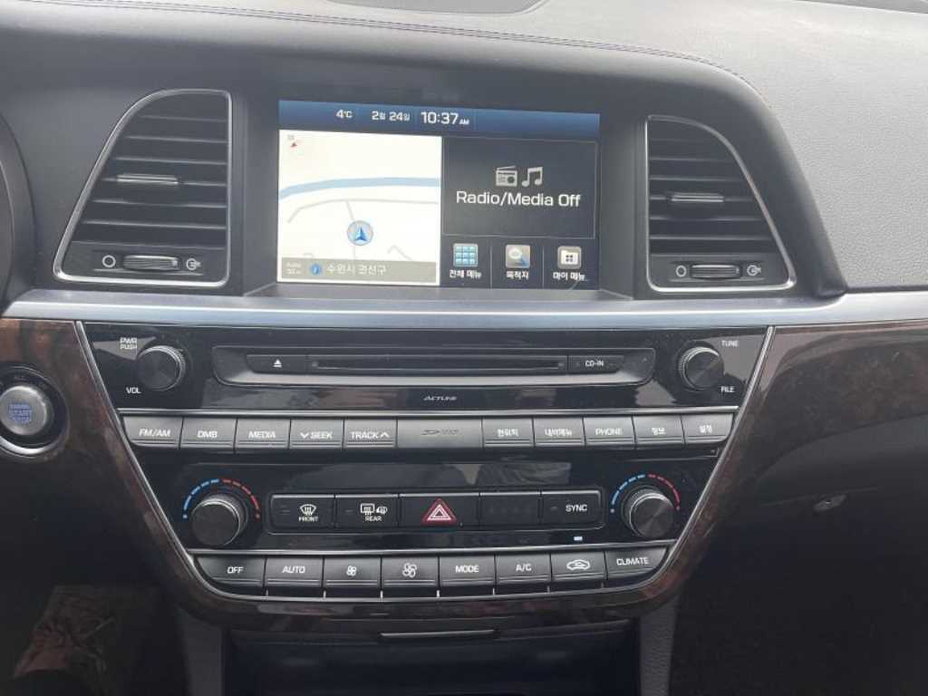 HYUNDAI Aslan - Vista 9