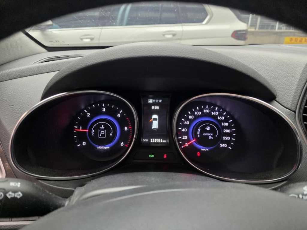 HYUNDAI Santa Fe - Vista 6