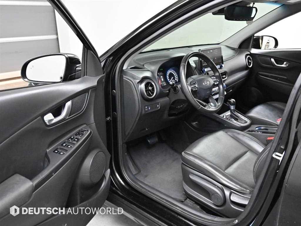 HYUNDAI Kona - Vista 11