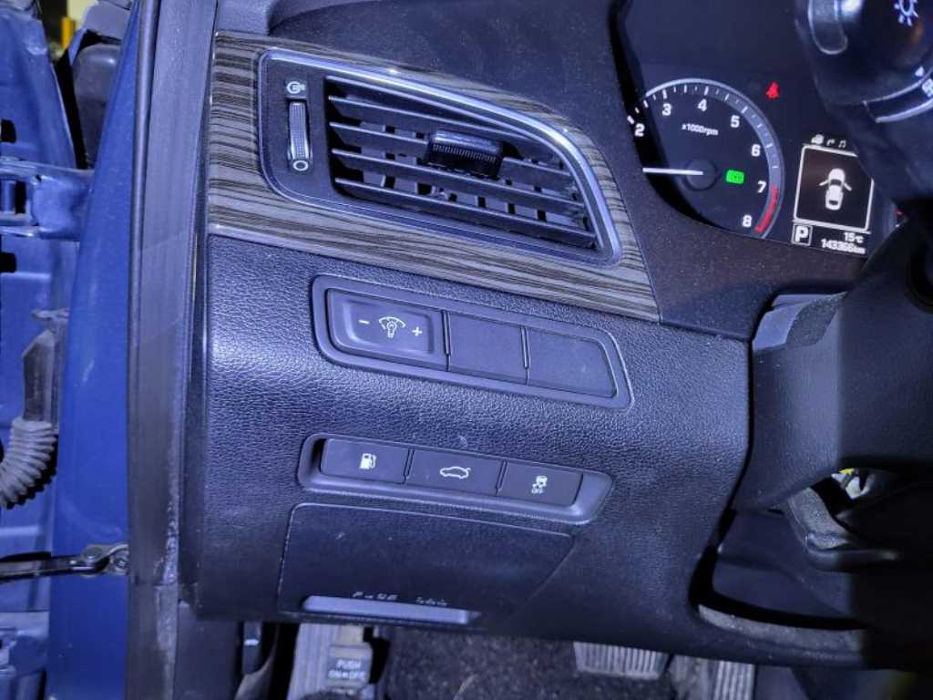 HYUNDAI Sonata - Vista 9