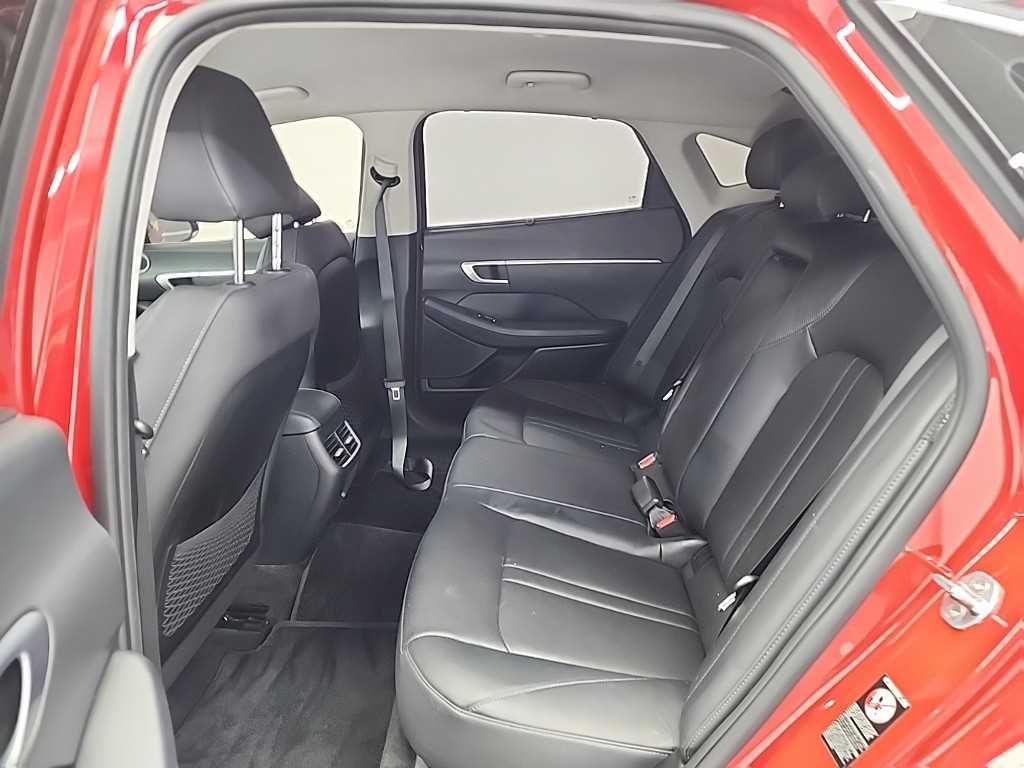 HYUNDAI Sonata - Vista 12