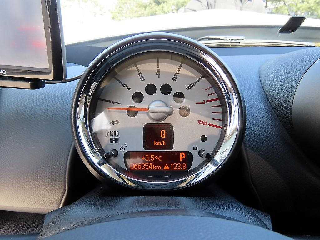 Mini Countryman - Vista 9