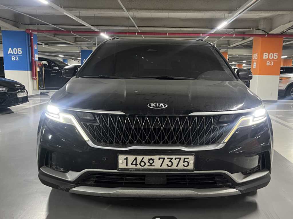 KIA Carnival 2021 Negro - Importación desde Corea - HF Imports Iquique - Foto 1
