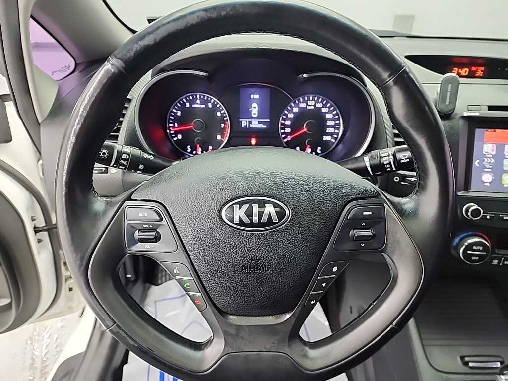 KIA K3 - Vista 9