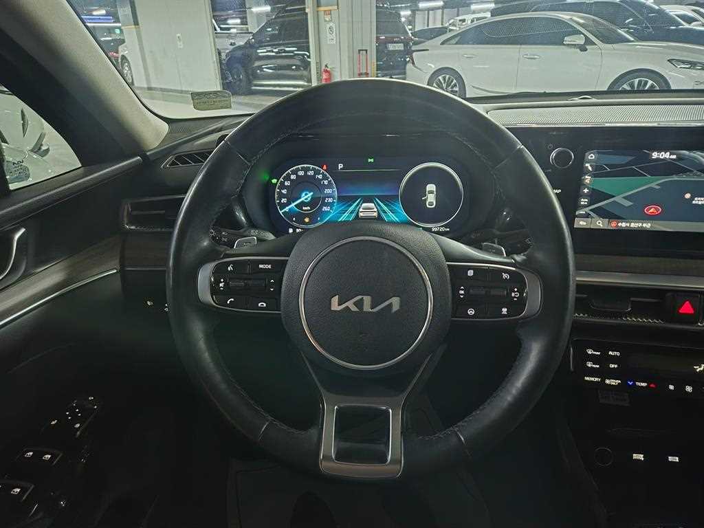 KIA K5 2023 Negro - Importación desde Corea - HF Imports Iquique - Foto 14